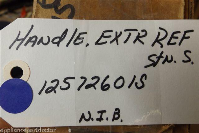 MAYTAG REFRIGERATOR 12572601S HANDLE EXTR REF STN S NEW IN BOX MAYTAG REFRIGERATOR 12572601S HANDLE EXTR REF STN S NEW IN BOX